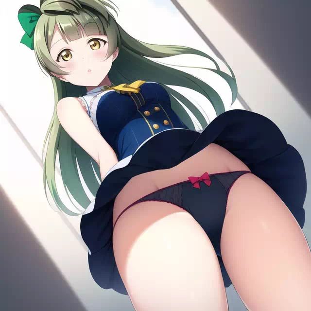 ことりちゃんパンチラ